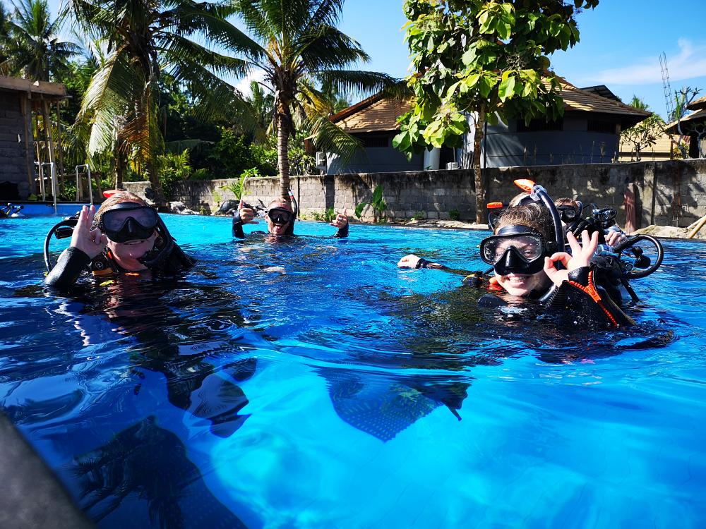 Open Water start i pool