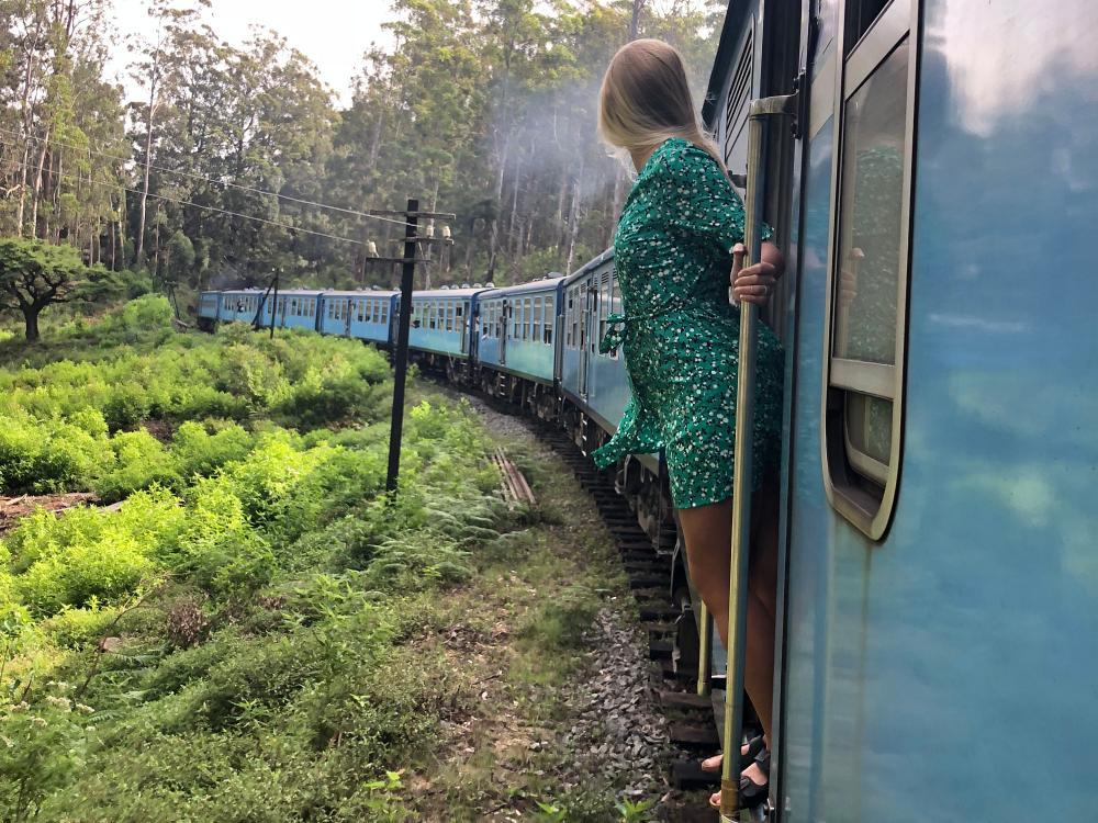 Vacker tågresa i Sri Lanka