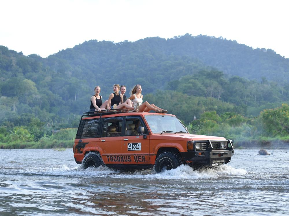 Jeep till Sukamade