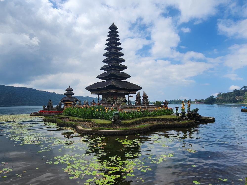 Det berömda vattentemplet på Bali