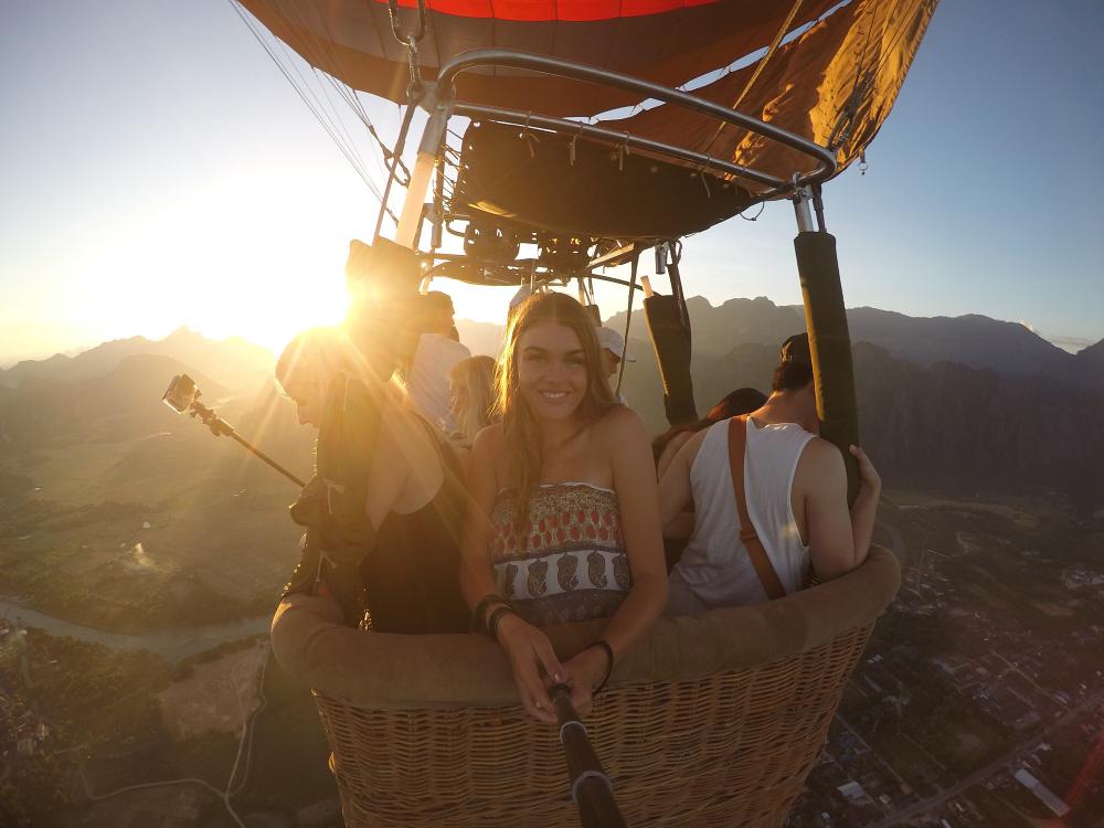 Luftballon i Laos