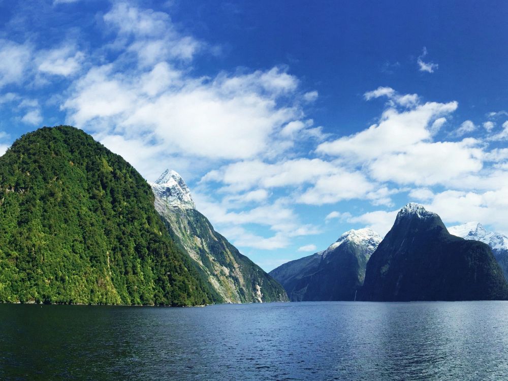 Vackra Milford Sound