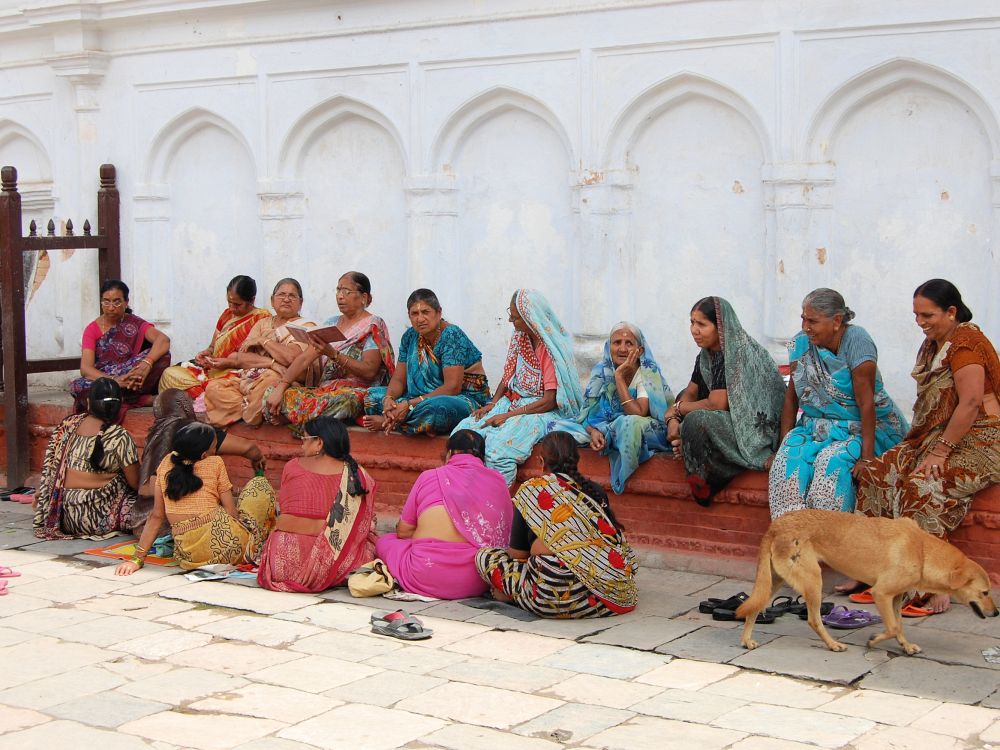 Damer vid Swyambhunath 