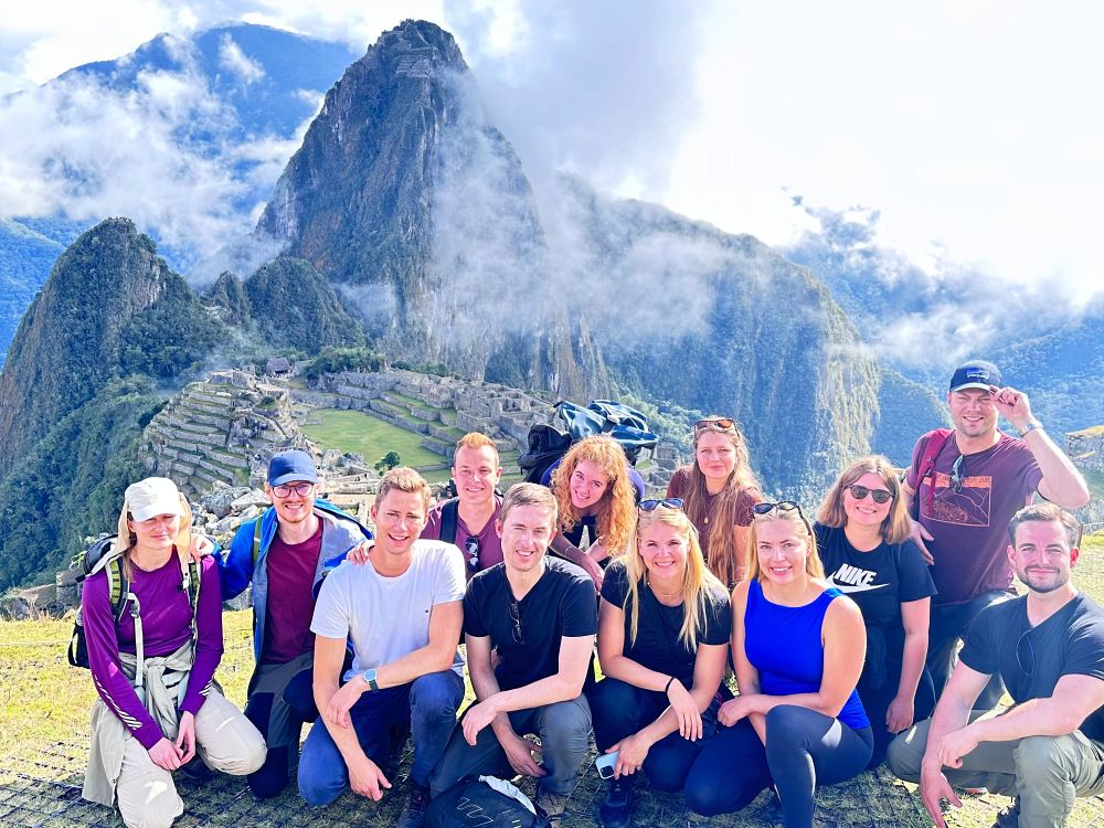 Grupp vid Machu Picchu