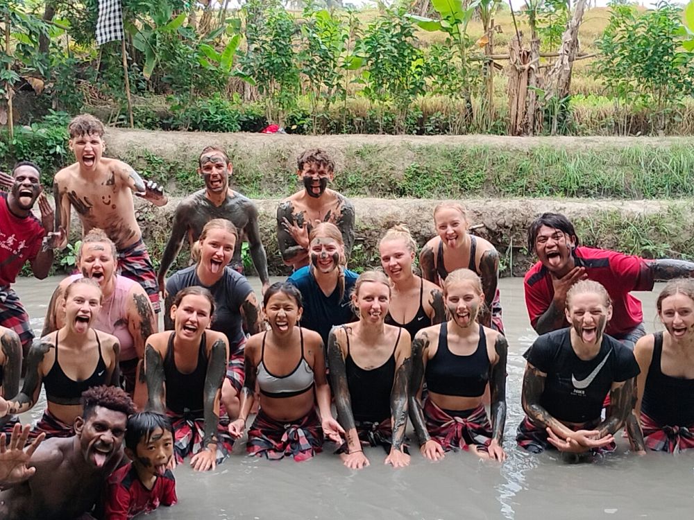 Mudderbrydning på Bali 