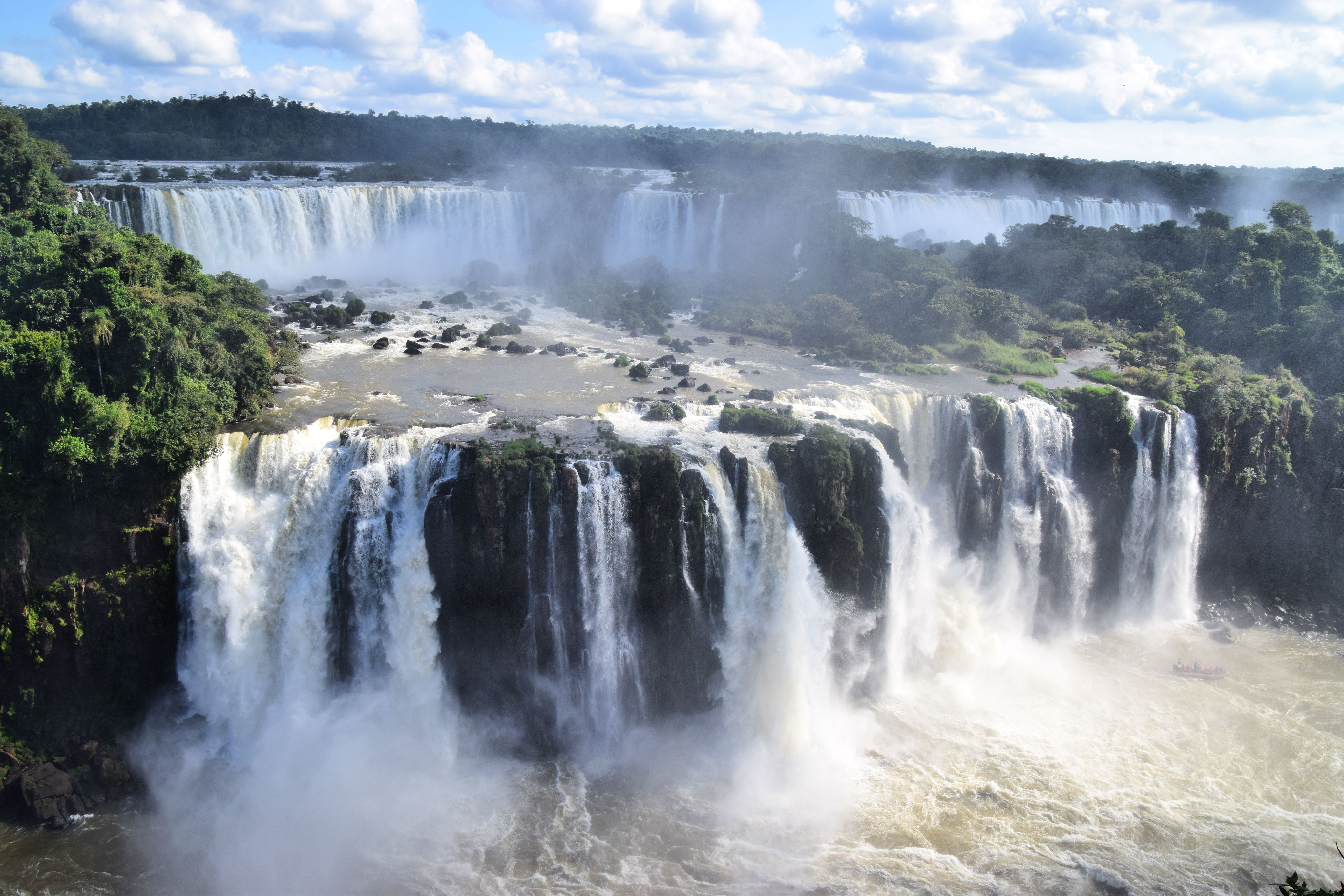 Nära naturens råa kraft vid Iguazú